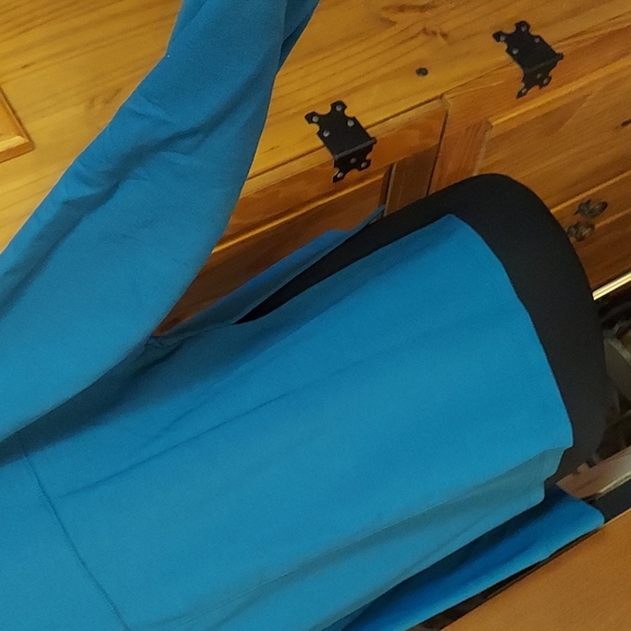 Nike - Picture 6 of 16